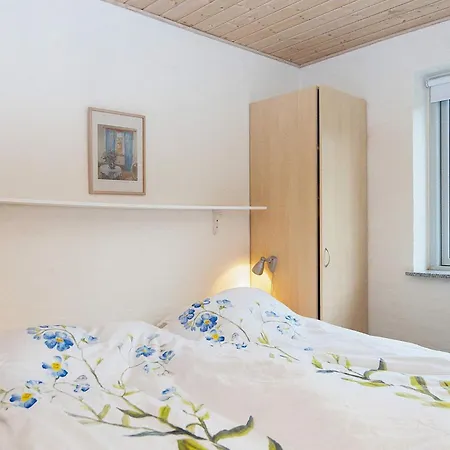 Hotel 6 Person Holiday In Ebeltoft